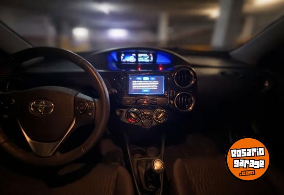 Autos - Toyota Etios XLS Hatch Pack 1.5 2023 Nafta 19000Km - En Venta