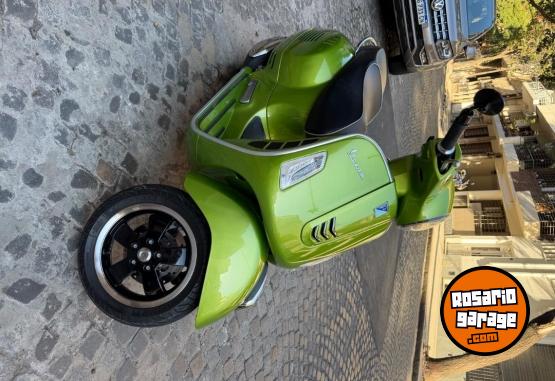 Motos - Vespa Vespa GTs 300 2021 Nafta 5850Km - En Venta