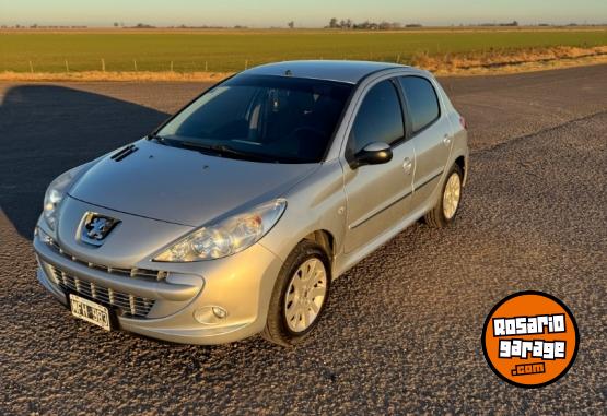 Autos - Peugeot 207 compact 2013 Nafta 154000Km - En Venta