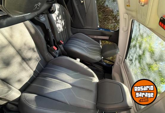 Autos - Peugeot Allure pack AM24 2023 Nafta 9000Km - En Venta