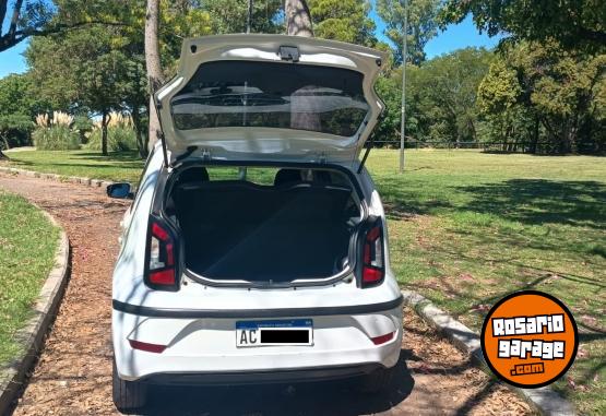 Autos - Volkswagen Up! High 2017 Nafta 82500Km - En Venta