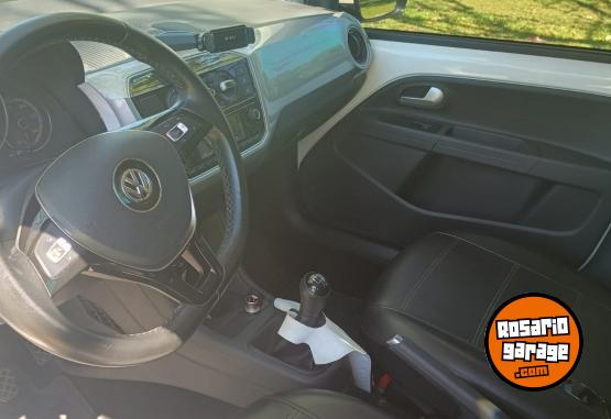 Autos - Volkswagen Up! High 2017 Nafta 82500Km - En Venta