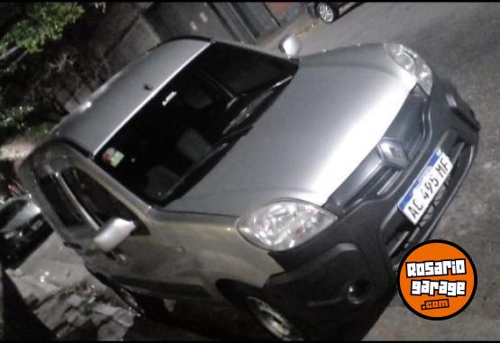 Utilitarios - Renault Kangoo 2018 GNC 144500Km - En Venta