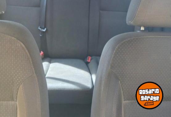 Autos - Volkswagen Golf 2008 Nafta 240000Km - En Venta