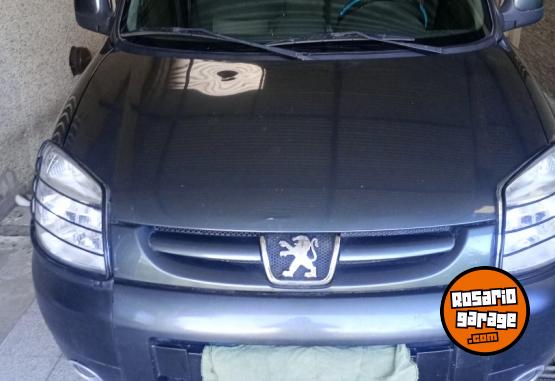 Utilitarios - Peugeot Partner Patagónica 2011 Diesel 150000Km - En Venta
