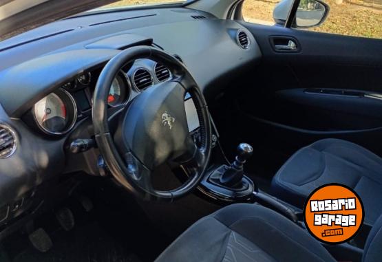 Autos - Peugeot 308 2018 Diesel 180000Km - En Venta