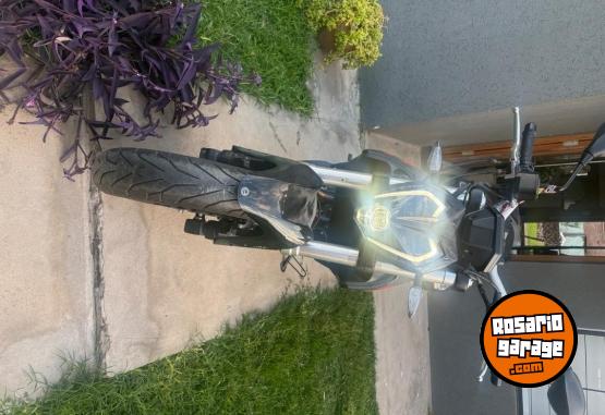 Motos - Benelli 302s 2022 Nafta 5000Km - En Venta