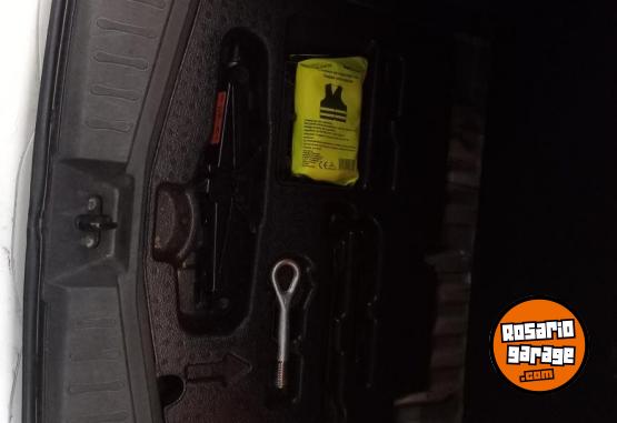 Autos - Nissan Note 2015 Nafta 129000Km - En Venta