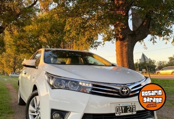 Autos - Toyota XLI 2014 Nafta 160000Km - En Venta