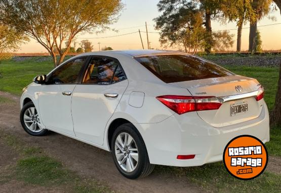 Autos - Toyota XLI 2014 Nafta 160000Km - En Venta