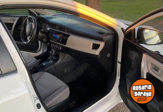 Autos - Toyota XLI 2014 Nafta 160000Km - En Venta