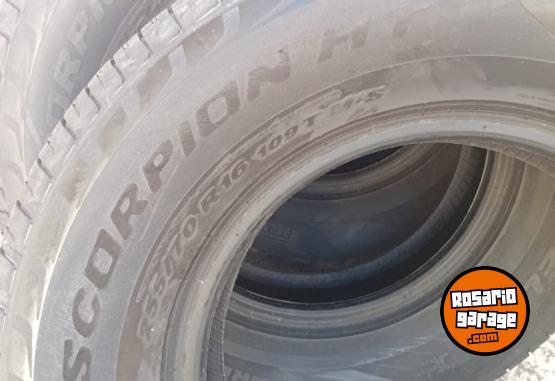 Accesorios para Autos - Cubiertas para camioneta PIRELLI SCORPION 255 x 70 x 16 - En Venta