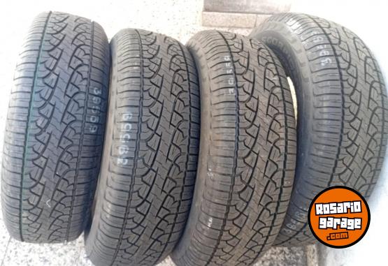 Accesorios para Autos - Cubiertas para camioneta PIRELLI SCORPION 255 x 70 x 16 - En Venta