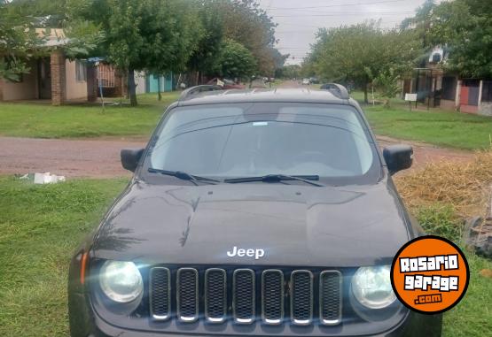 Camionetas - Jeep Renegade sport 2017 Nafta 113000Km - En Venta
