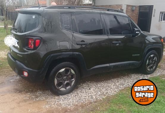 Camionetas - Jeep Renegade sport 2017 Nafta 120000Km - En Venta