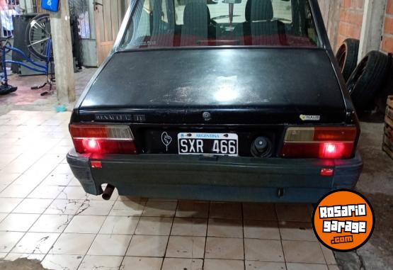 Autos - Renault 12 1993 Nafta 111111Km - En Venta