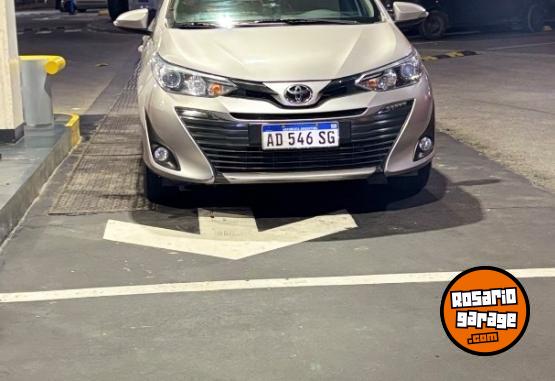 Autos - Toyota Yaris 2019 Nafta 68000Km - En Venta