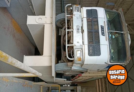 Camiones y Gr�as - Fiat 619 caja de 13 - En Venta