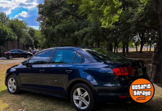 Autos - Volkswagen VENTO 2.5 /BORA GOL TREND 2012 Nafta 132000Km - En Venta