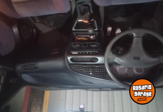 Autos - Fiat Tempra 1997 GNC 200000Km - En Venta