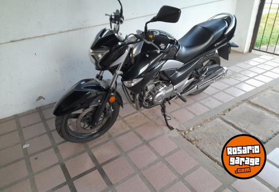 Motos - Suzuki INAZUMA GW 250 2015 Nafta 40000Km - En Venta