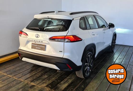 Autos - Toyota COROLLA CROSS SEG CVT 2024 Nafta 34829Km - En Venta