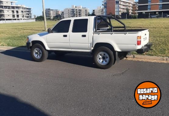 Camionetas - Toyota Hilux 1999 Diesel 111111Km - En Venta