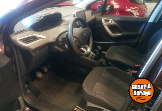 Autos - Peugeot 208 2019 Nafta 62000Km - En Venta