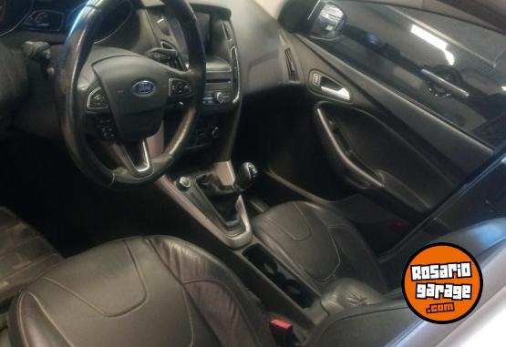 Autos - Ford Focus 2016 Nafta 121000Km - En Venta