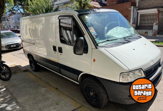 Utilitarios - Fiat Ducato 2012 Diesel 330000Km - En Venta