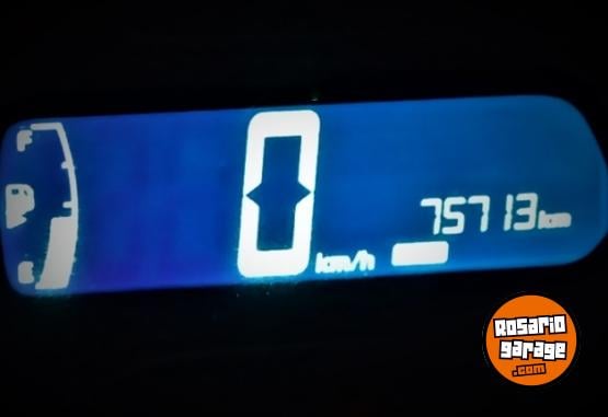 Autos - Chevrolet PRISMA LT 2017 Nafta 75713Km - En Venta