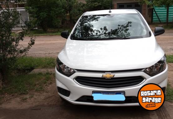 Autos - Chevrolet PRISMA LT 2017 Nafta 75713Km - En Venta