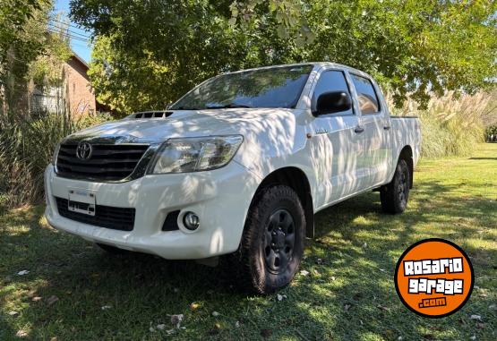 Camionetas - Toyota Hilux Dx 2.5 4x4 2015 Diesel 230000Km - En Venta