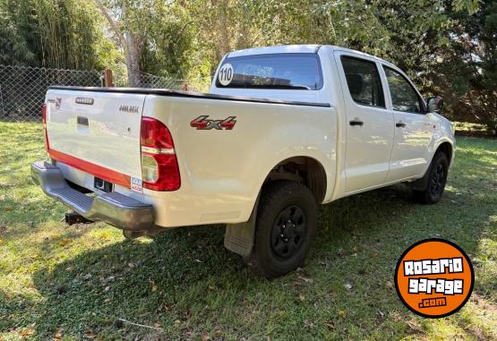 Camionetas - Toyota Hilux Dx 2.5 4x4 2015 Diesel 230000Km - En Venta