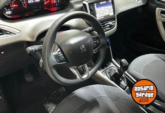 Autos - Peugeot 2008 ALLURE 2017 Nafta 89000Km - En Venta