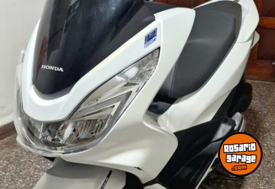 Motos - Honda PCX 150 2018 Nafta 5648Km - En Venta