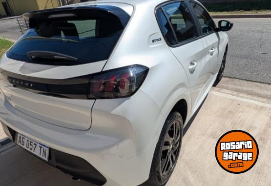 Autos - Peugeot 208 ACTIVE 2023 Nafta 26000Km - En Venta
