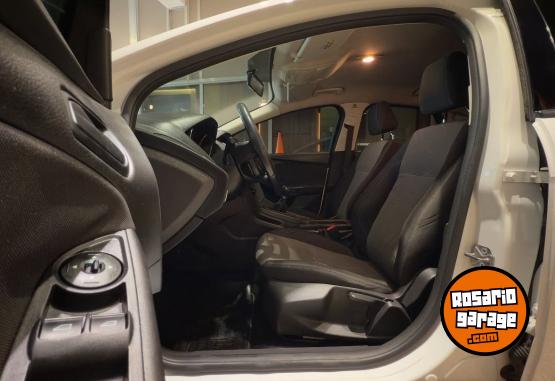 Autos - Ford Focus S MANUAL 2015 Nafta 145000Km - En Venta