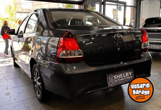 Autos - Toyota Etios 2023 Nafta 65000Km - En Venta