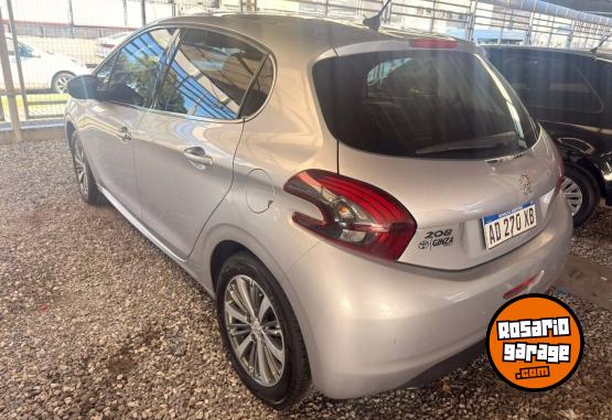 Autos - Peugeot 208 FELINE 1.6 2018 Nafta 92335Km - En Venta