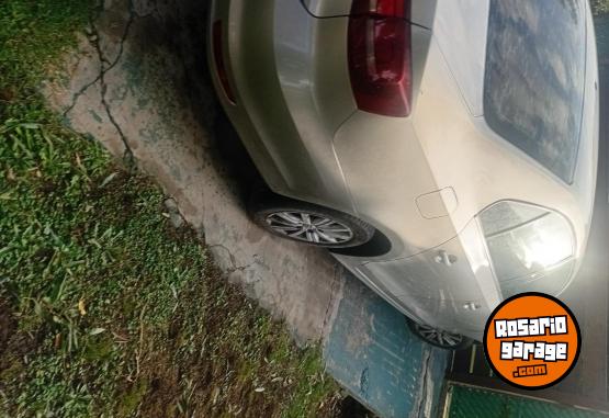 Autos - Volkswagen Vento 2016 Nafta 70000Km - En Venta