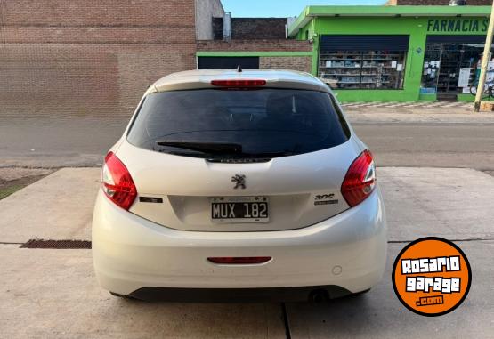 Autos - Peugeot 208 Allure 1.5 2013 Nafta 88000Km - En Venta