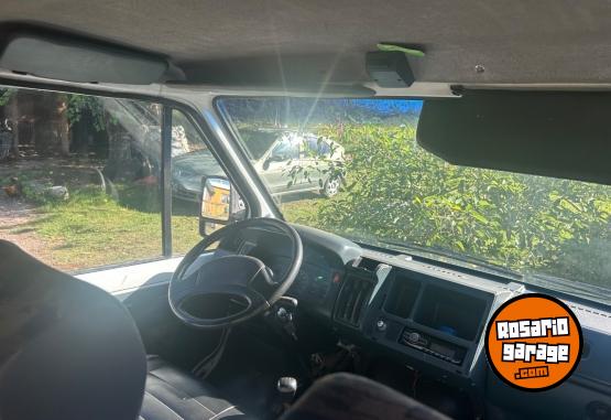 Utilitarios - Renault Trafic 2002 Diesel 120000Km - En Venta