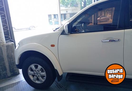 Camionetas - Mitsubishi L200 2013 Diesel 200000Km - En Venta