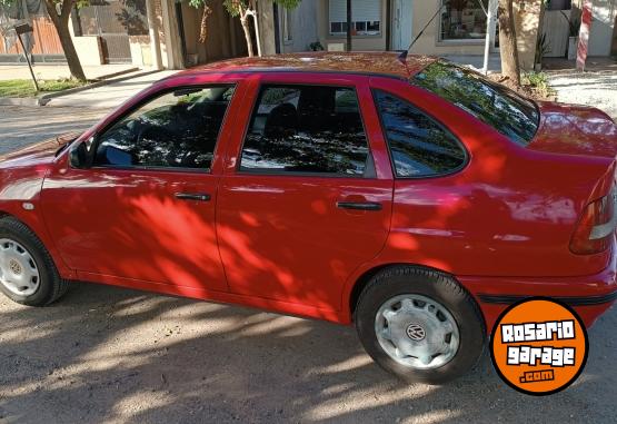 Autos - Volkswagen Polo classic 1.9 sd 2004 Diesel 220000Km - En Venta