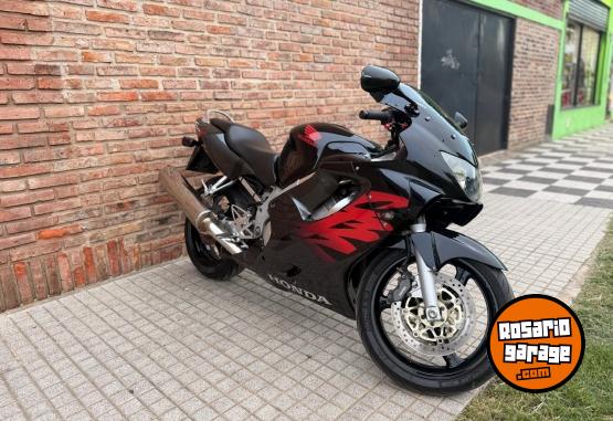 Motos - Honda CBR 600cc 1999 Nafta 999999Km - En Venta