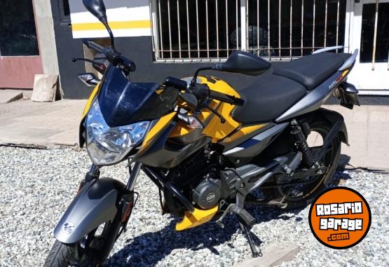 Motos - Bajaj Rouser NS 125 2023 Nafta 8000Km - En Venta