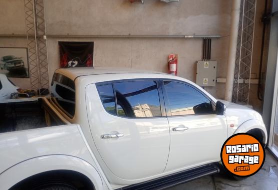 Camionetas - Mitsubishi L200 2013 Diesel 200000Km - En Venta