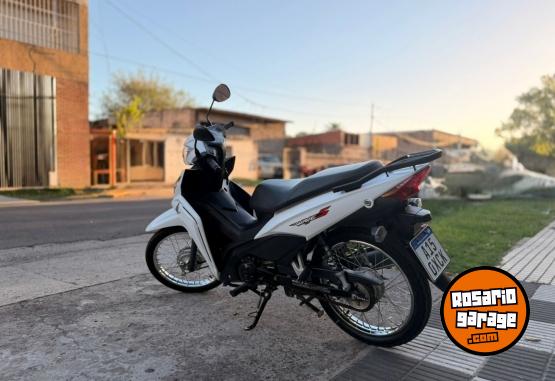 Motos - Honda Wave 110cc 2022 Nafta 6200Km - En Venta