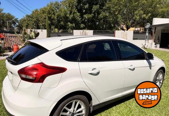 Autos - Ford Focus 2016 Nafta 120000Km - En Venta